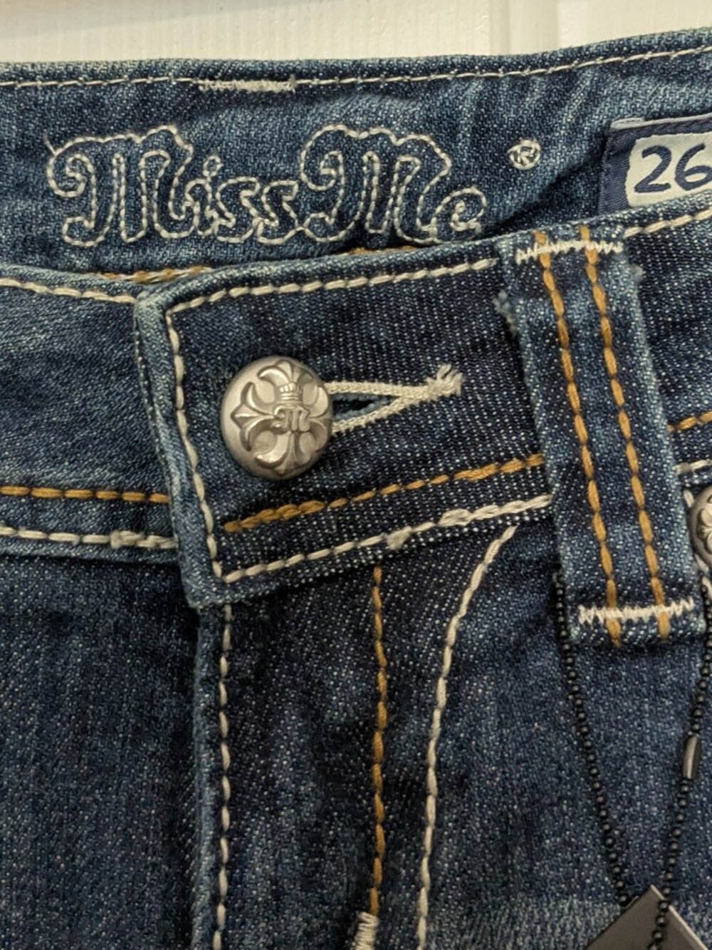 NWT Women's Miss Me MidRise Bootcut  Jeans Size 26 - Picture 6 of 12